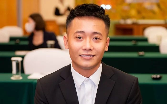Quang Linh Vlogs